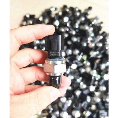 Hitachi High End Sensor de Baixa Tensão 4436535 42CP2-13 04K21CZ1 Peças Elétricas de Escavação
