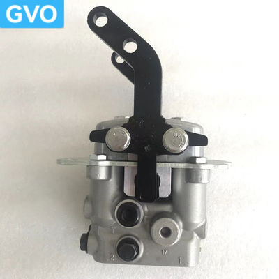 702-16-04250 7021604250 Peças de escavadeira Pedal de válvula de pé para PC120-6 PC200-6 PC210 PC240-8 PC360-6 PC360-7 PC360-8