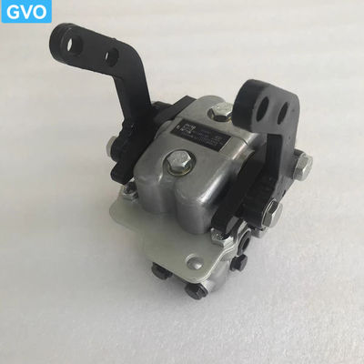 702-16-04250 7021604250 Peças de escavadeira Pedal de válvula de pé para PC120-6 PC200-6 PC210 PC240-8 PC360-6 PC360-7 PC360-8